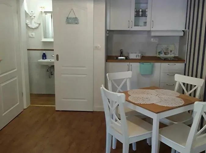 Tri Gracije קופר